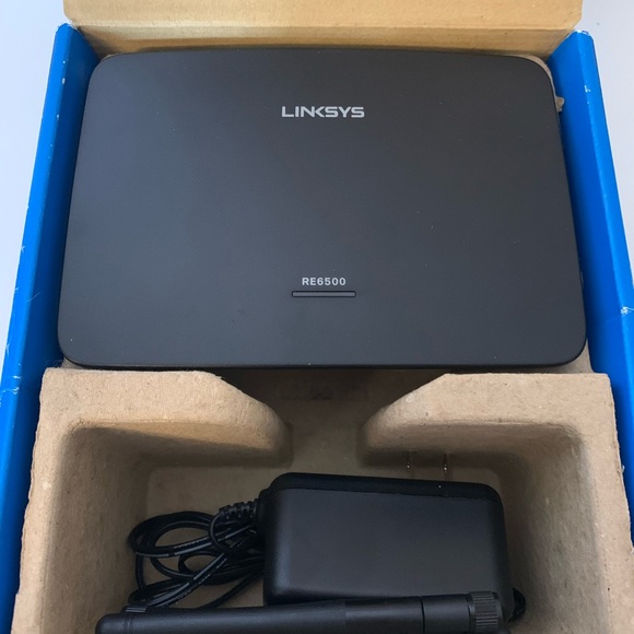 Linksys RE6500 AC1200 Max GigaBit Ports Wireless - Picture 5 of 6